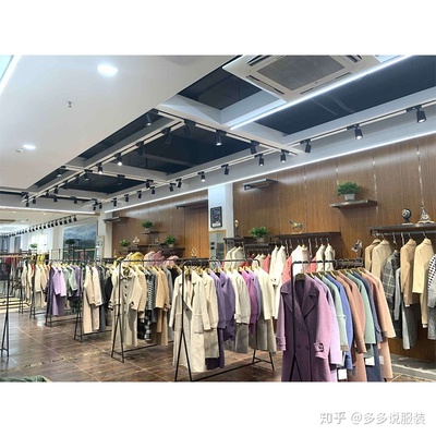 創(chuàng)業(yè)故事:一個(gè)高中應(yīng)屆畢業(yè)生如何創(chuàng)業(yè)開服裝店實(shí)現(xiàn)人生夢想?